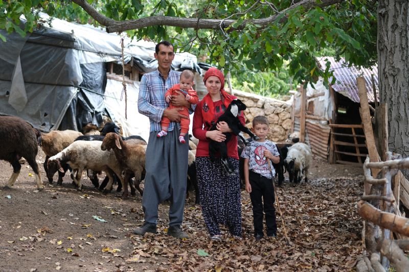 BÜYÜKŞEHİR DESTEKLEDİ, YELLİ AİLESİ ARTIK SÜRÜ SAHİBİ 