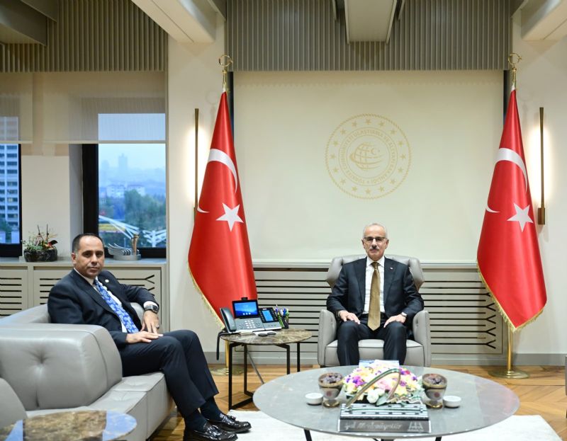 KIRATLI, MERSİN’İN ULAŞIM YATIRIMLARI İÇİN URALOĞLU İLE GÖRÜŞTÜ