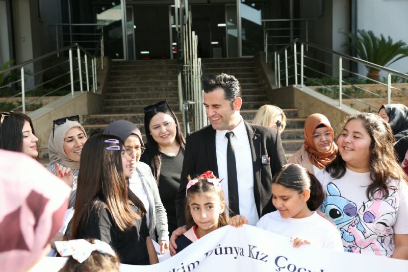 AKDENİZ BELEDİYESİNDEN ANNE-KIZLARA ÖZEL DÜNYA KIZ ÇOCUKLARI GÜNÜ  ETKİNLİĞİ