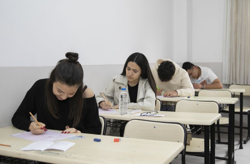 BÜYÜKŞEHİR MERCİ’DE UZMANLARDAN YKS ÖNCESİ ÖNERİLER
